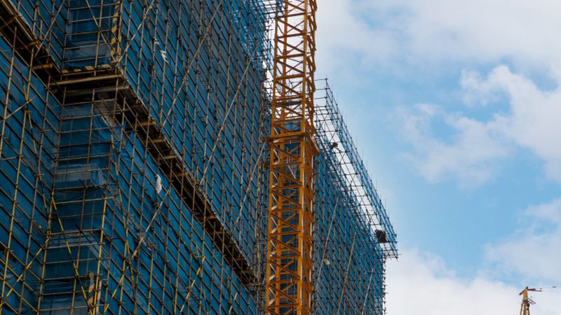 建筑资质挂靠：最新政策解析与合规风险规避
